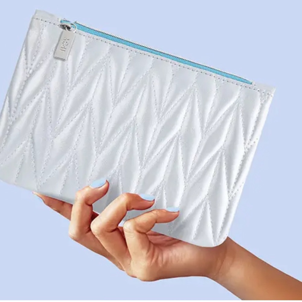 Ipsy Silver Quilted Glam Cosmetic Pouch Bag
